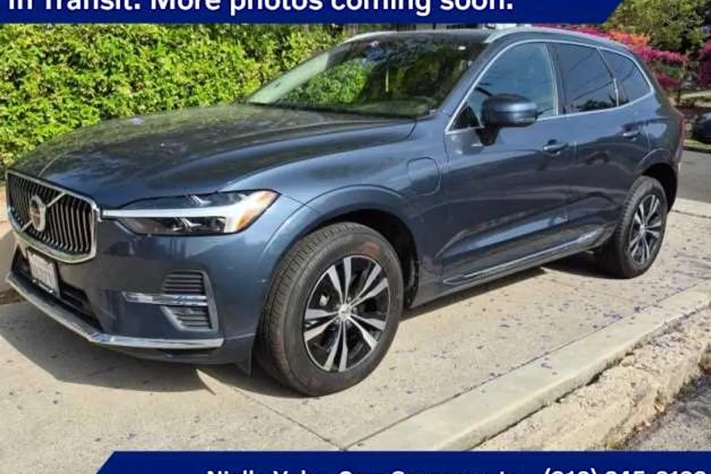 2022 Volvo XC60 Recharge Hybrid Inscription Expression T8 eAWD photo 1