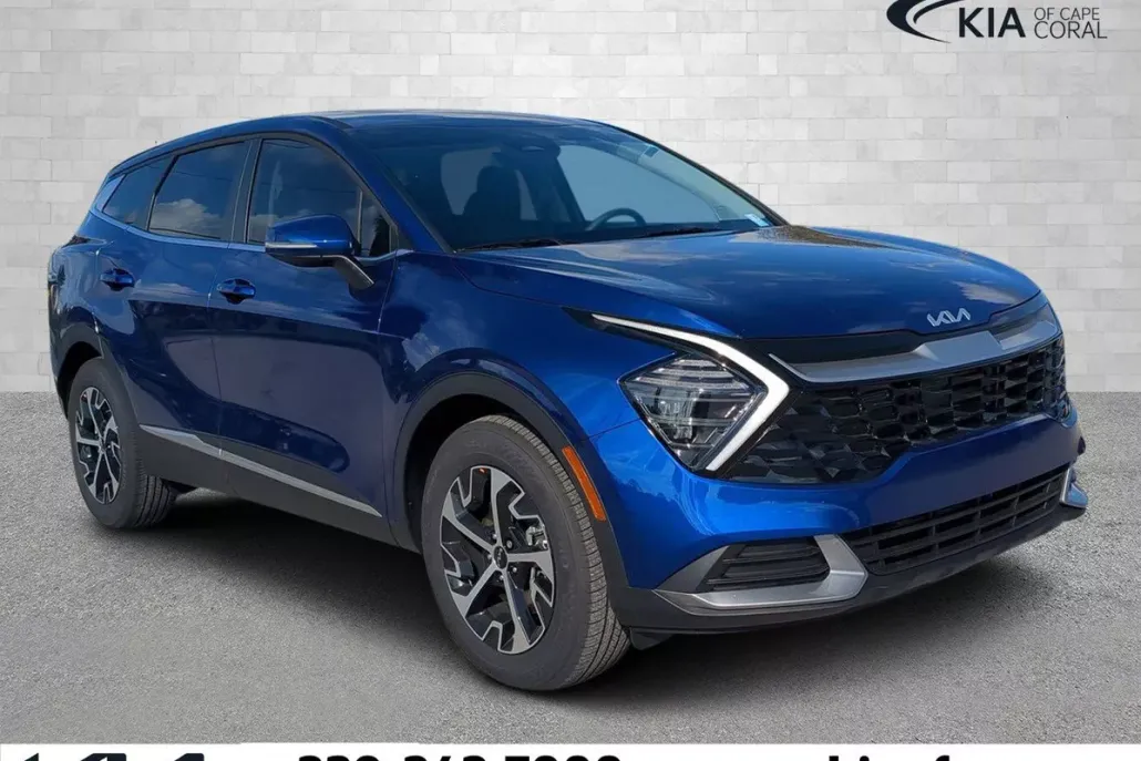 2025 Kia Sportage EX photo 1
