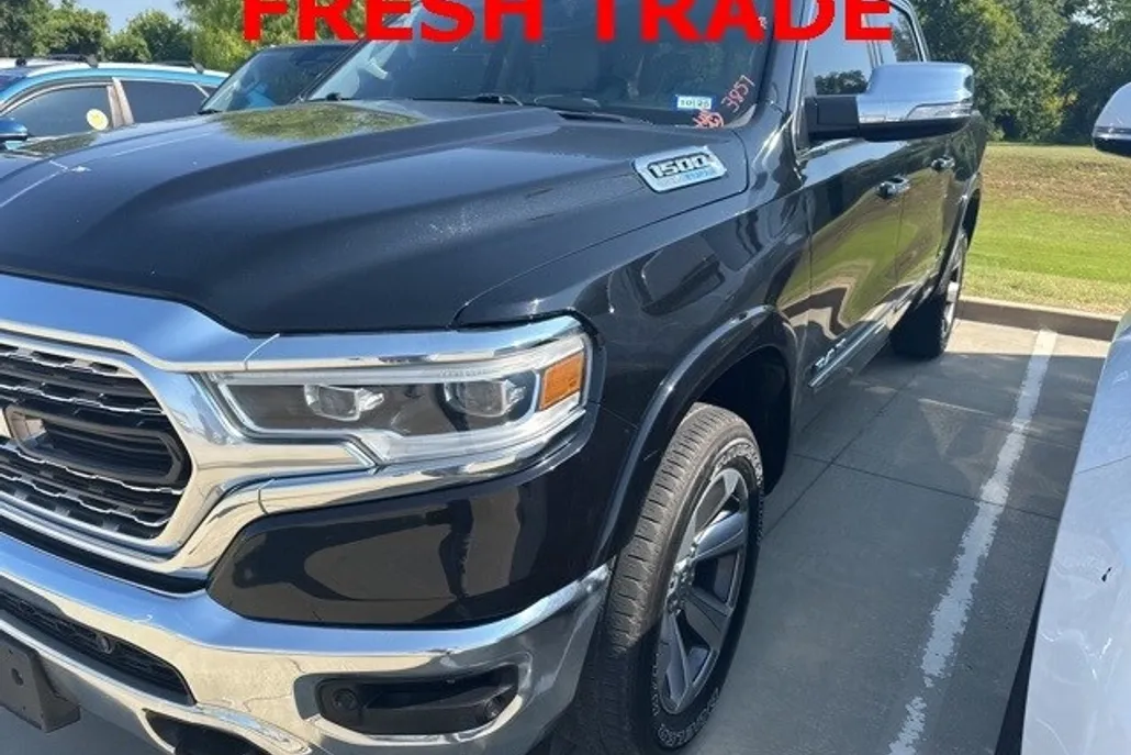 2022 Ram 1500 Limited photo 1