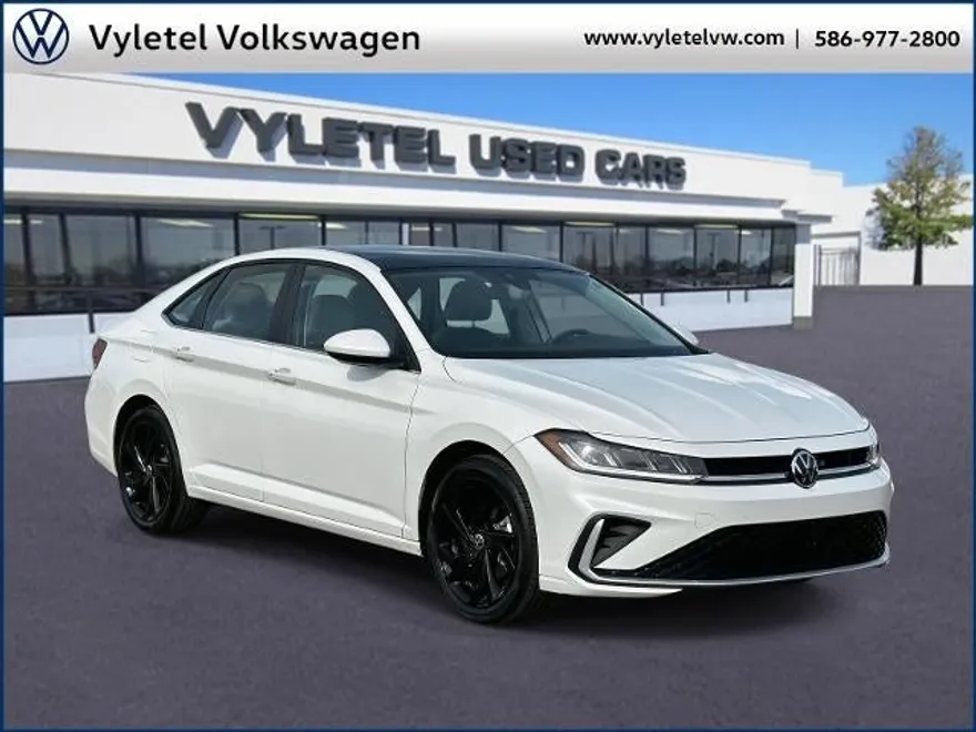 2025 Volkswagen Jetta SE photo 1
