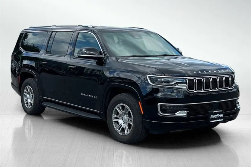 2023 Jeep Wagoneer L Base photo 1