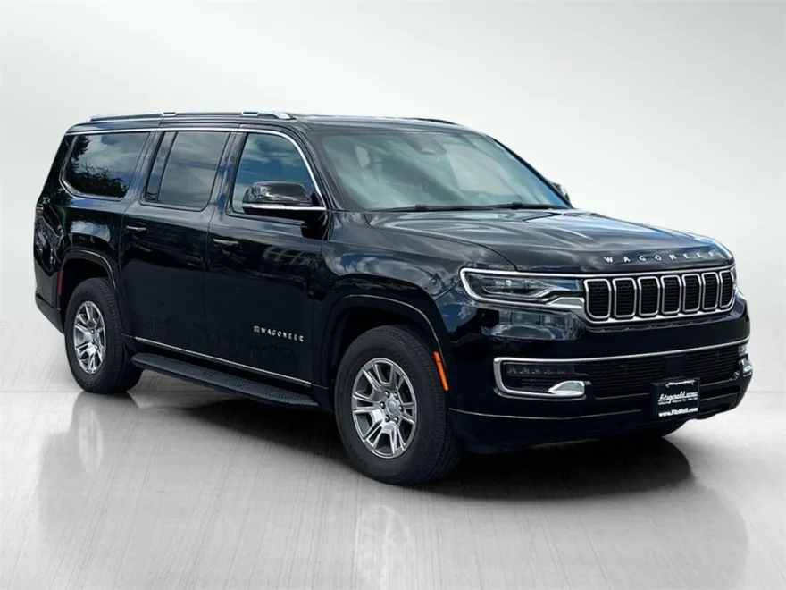 2023 Jeep Wagoneer L Base photo 1