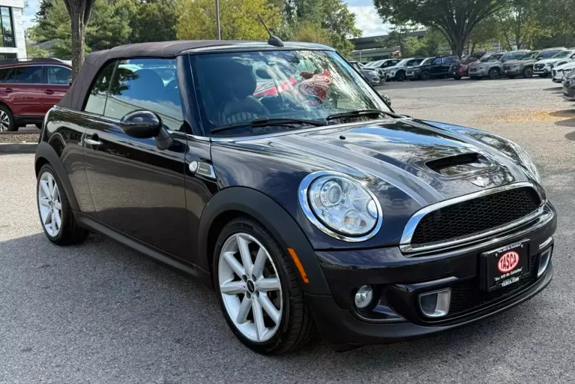 2014 Mini Cooper Convertible Base photo 1