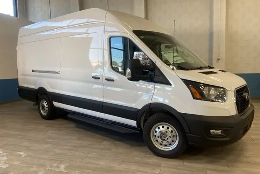 2025 Ford Transit photo 1