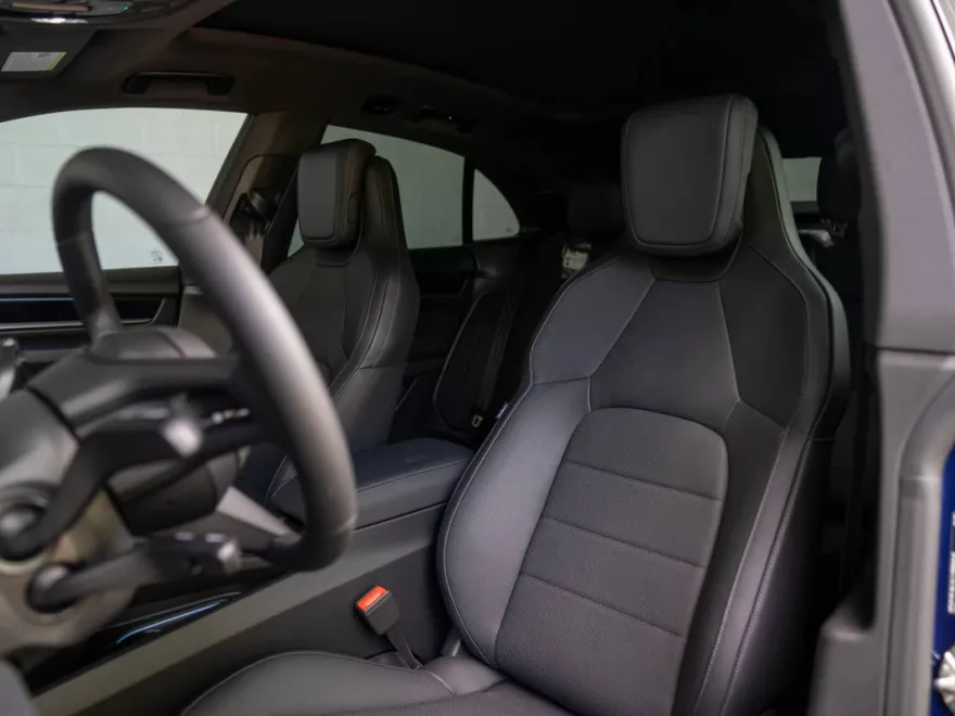 2025 Porsche Macan Electric photo 5