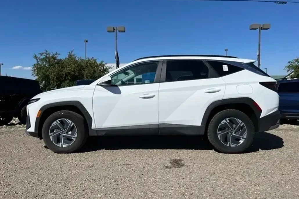 2025 Hyundai Tucson Hybrid Blue photo 1