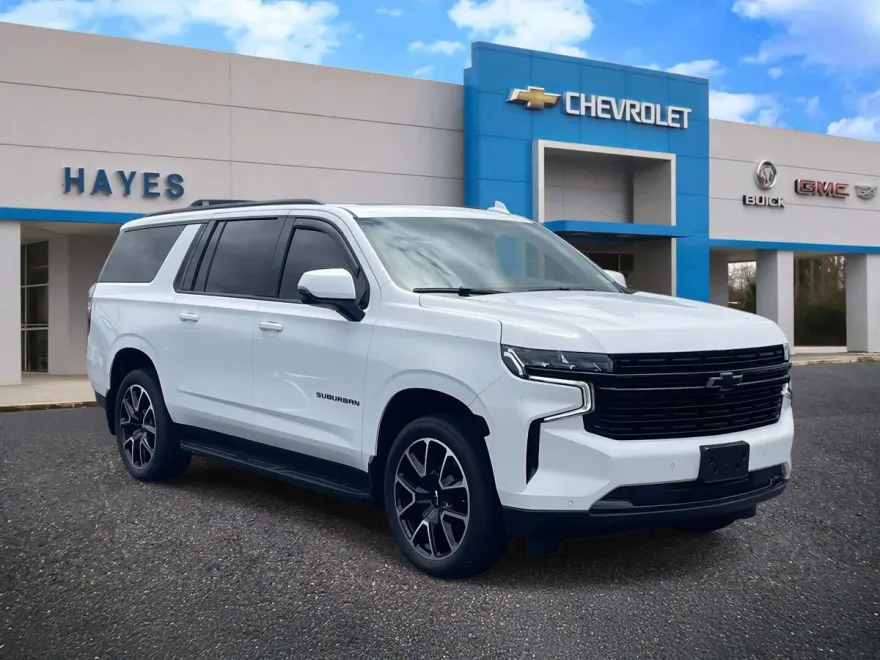 2024 Chevrolet Suburban RST photo 1