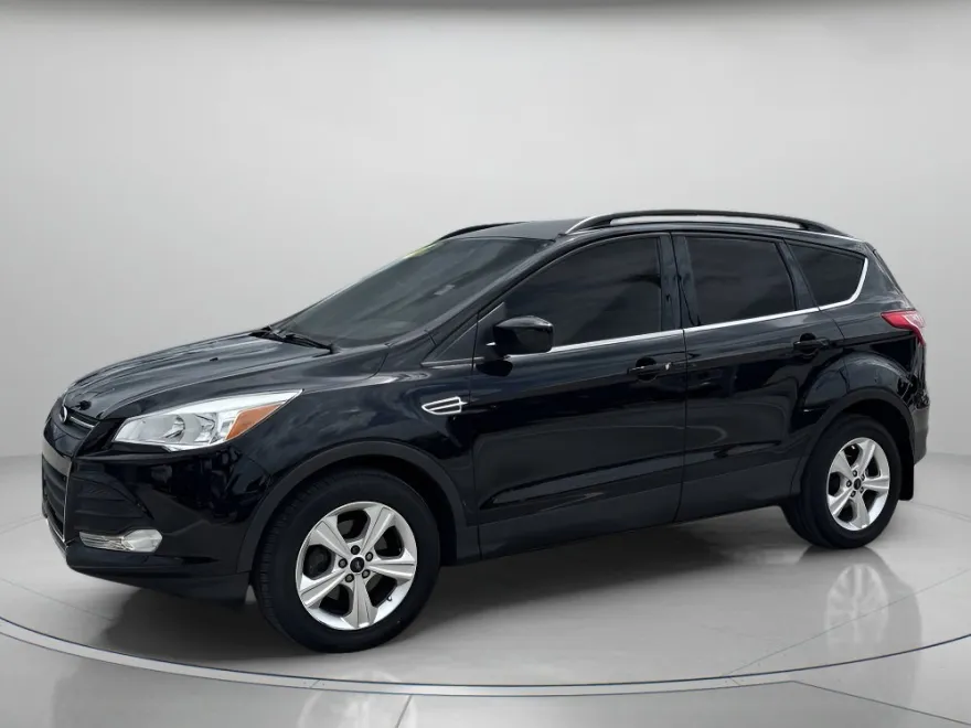 2016 Ford Escape SE Sport photo 1