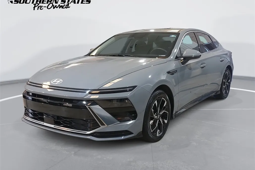 2024 Hyundai Sonata SEL photo 1