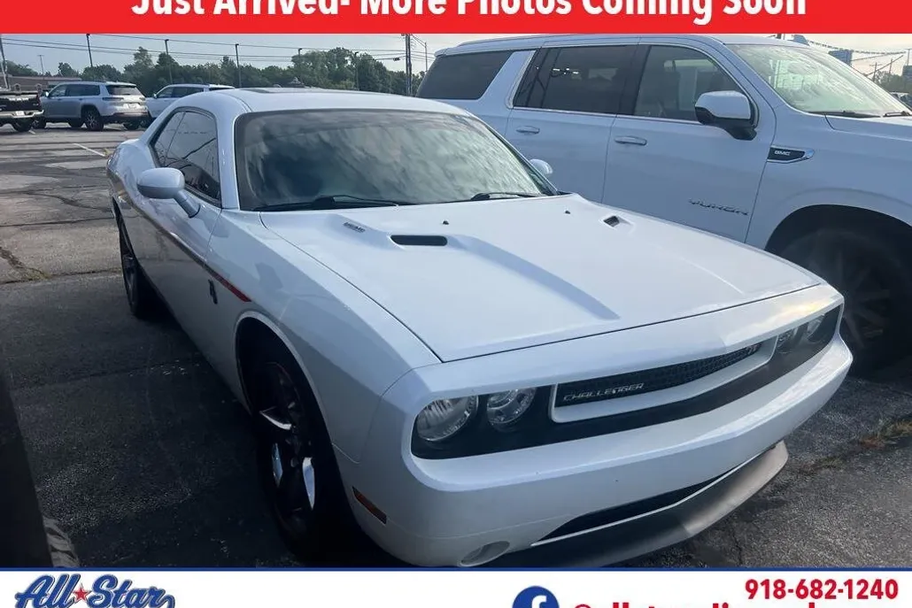 2014 Dodge Challenger R/T photo 1
