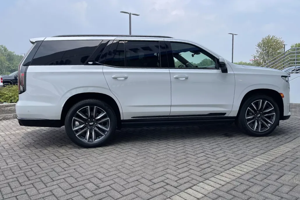 2021 Cadillac Escalade Sport Platinum photo 1