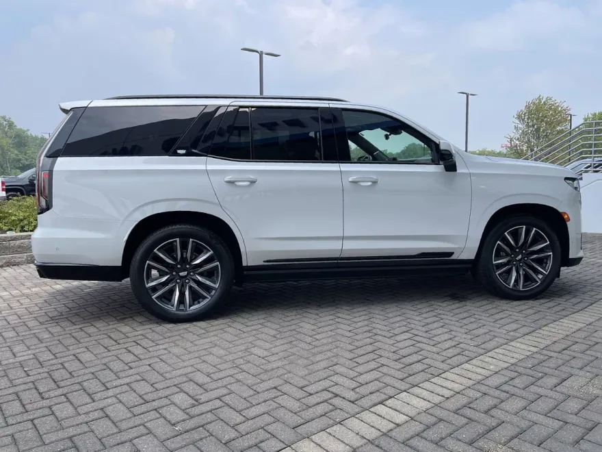 2021 Cadillac Escalade Sport Platinum photo 1