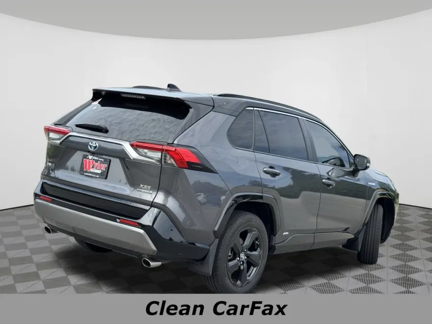 2019 Toyota RAV4 Hybrid XSE photo 1