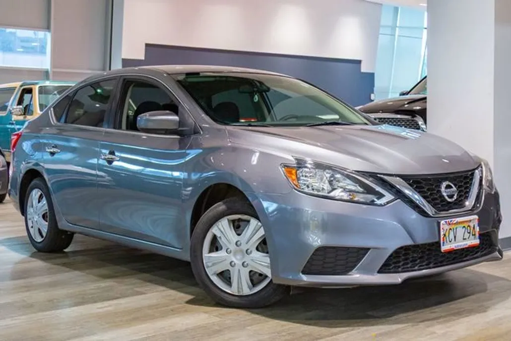 2017 Nissan Sentra S photo 1