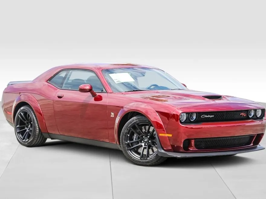 2023 Dodge Challenger R/T Scat Pack Widebody photo 1