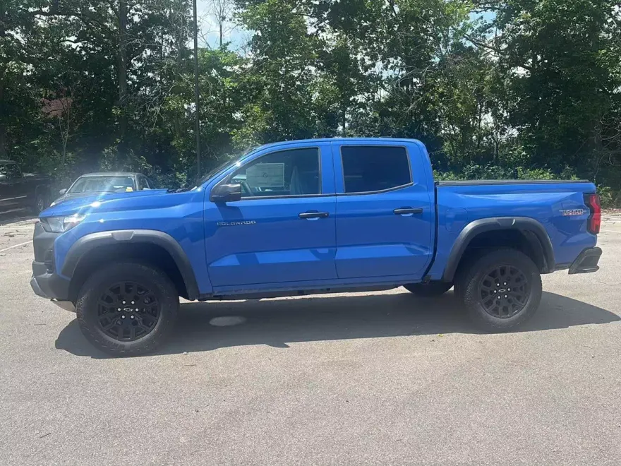2025 Chevrolet Colorado Trail Boss photo 1