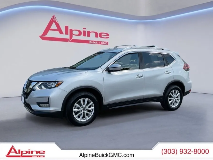 2020 Nissan Rogue SV photo 1
