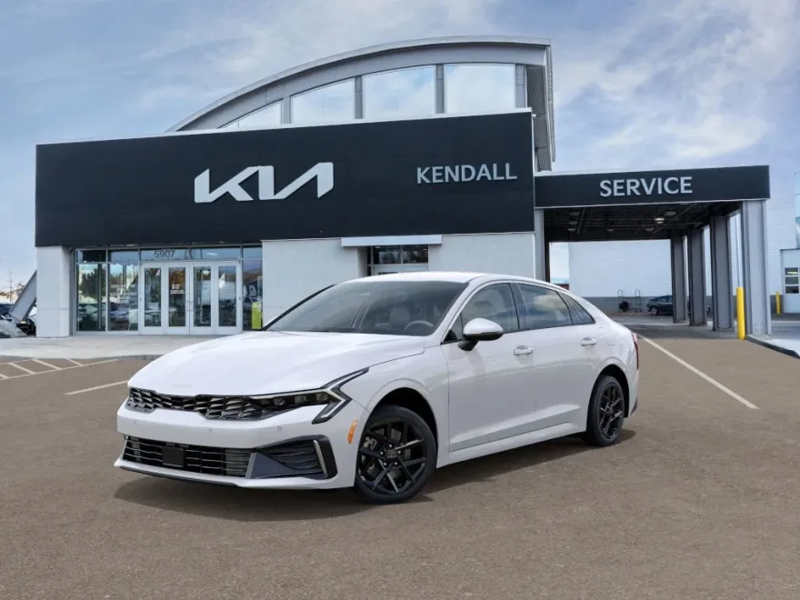 2025 Kia K5 LXS photo 1