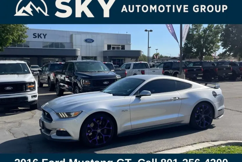 2016 Ford Mustang GT photo 1