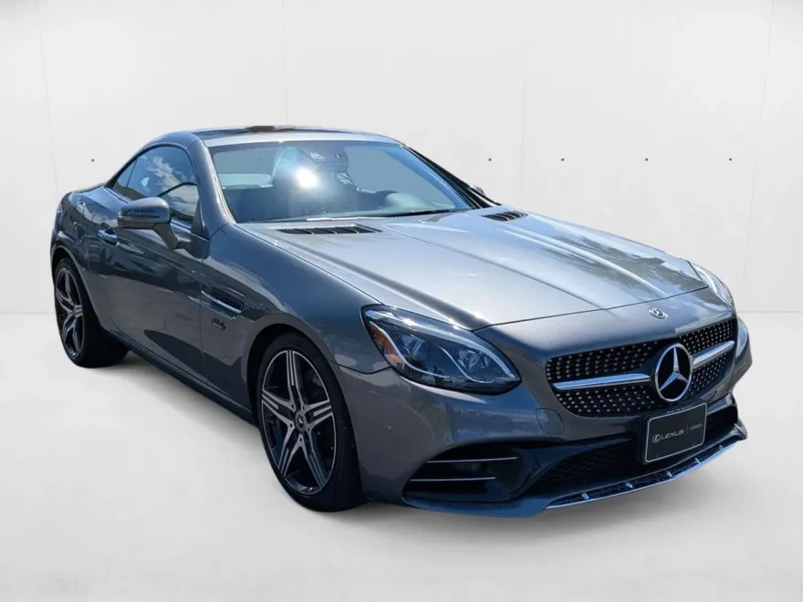 2020 Mercedes Benz SLC 300 photo 1