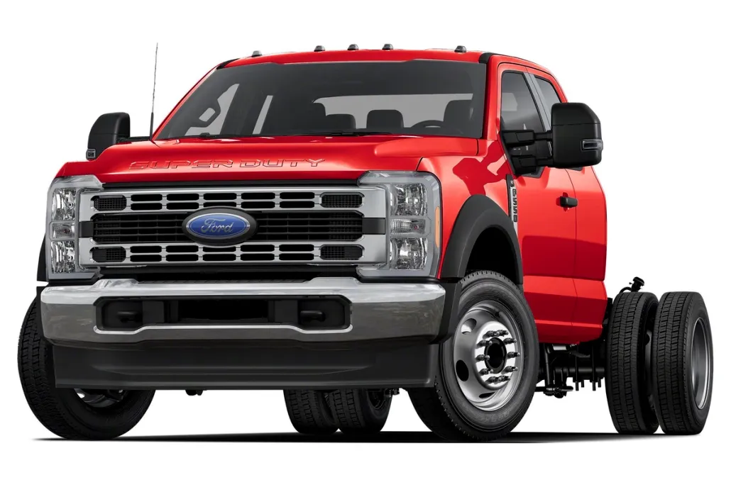 2025 Ford F-550 photo 1