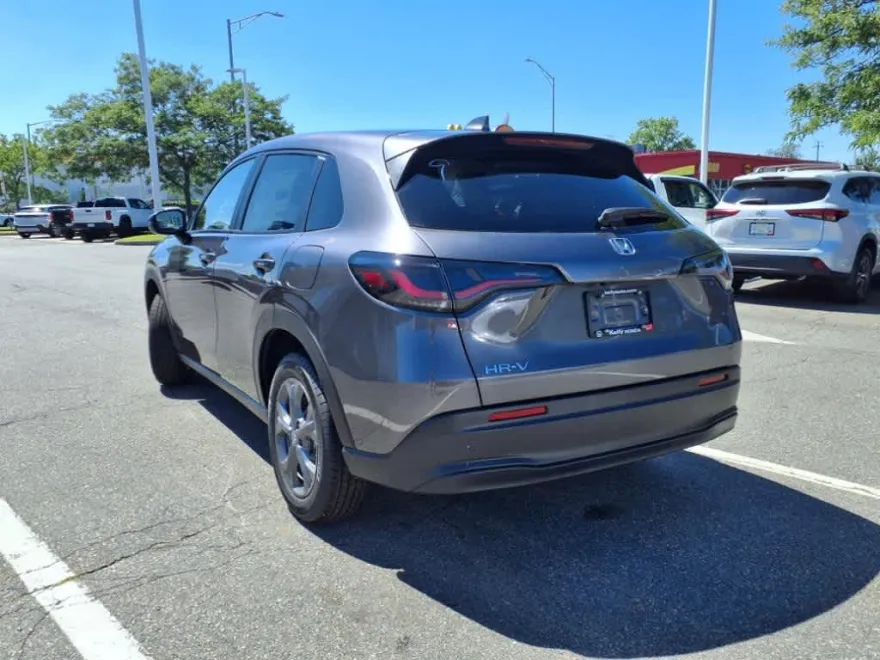 2026 Honda HR-V LX photo 1