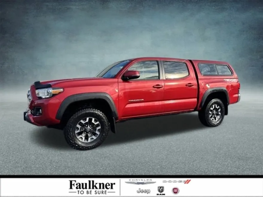 2016 Toyota Tacoma TRD photo 1