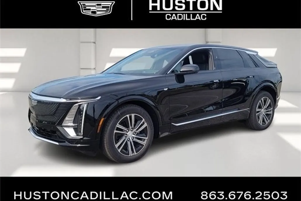 2025 Cadillac Lyriq Luxury photo 1