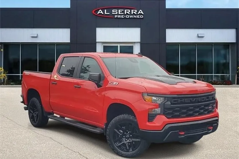 2023 Chevrolet Silverado 1500 Custom Trail Boss photo 1