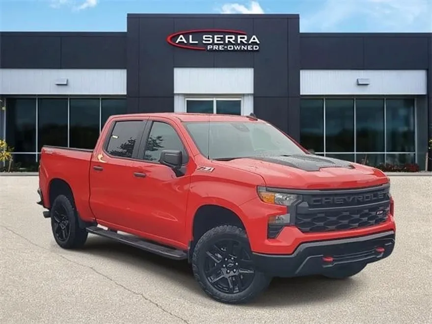 2023 Chevrolet Silverado 1500 Custom Trail Boss photo 1