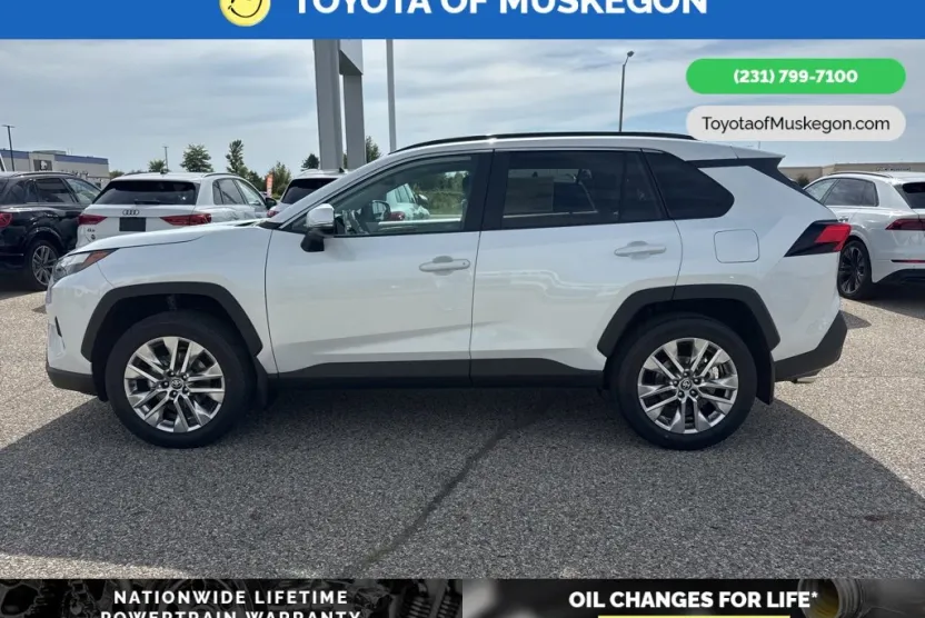 2025 Toyota RAV4 XLE Premium photo 1