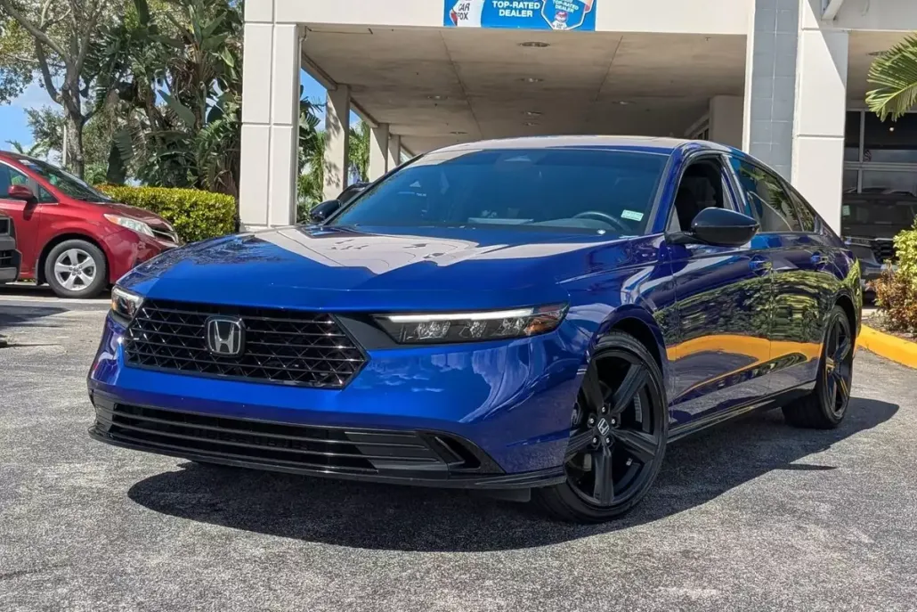 2023 Honda Accord Hybrid Sport-L photo 1