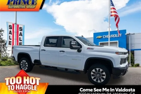 2025 Chevrolet Silverado 2500HD Custom photo 1