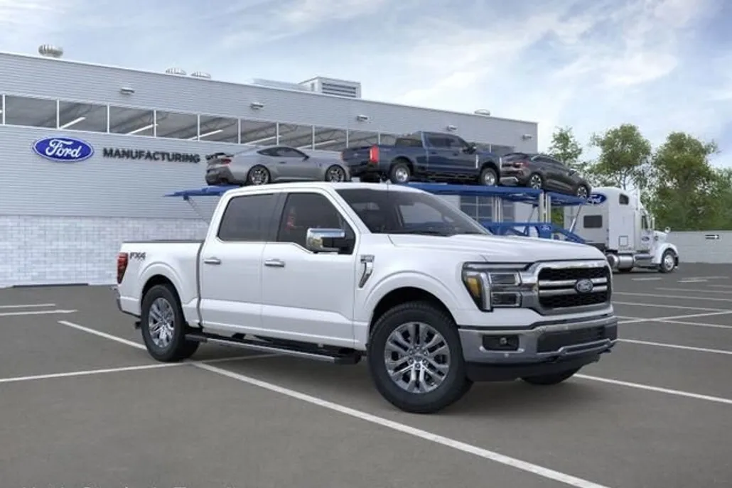 2025 Ford F-150 Lariat photo 1