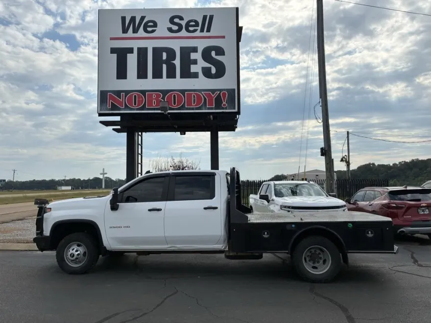 2023 Chevrolet Silverado 3500HD Work Truck photo 1