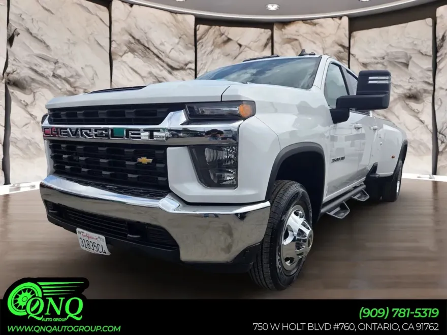 2023 Chevrolet Silverado 3500HD LT photo 1