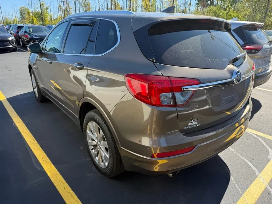 2017 Buick Envision Essence photo 1
