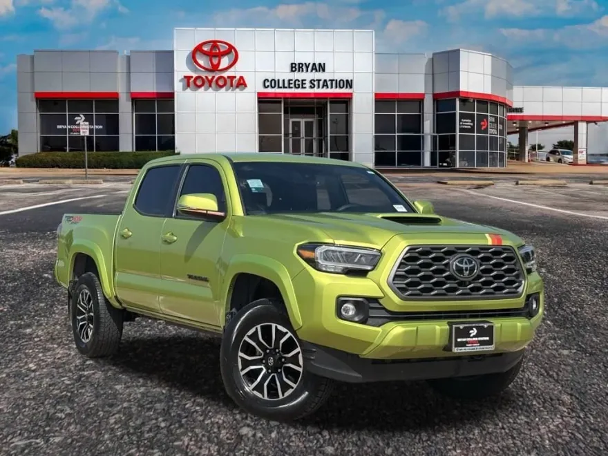 2023 Toyota Tacoma TRD Sport V6 4x4 Double Cab photo 1