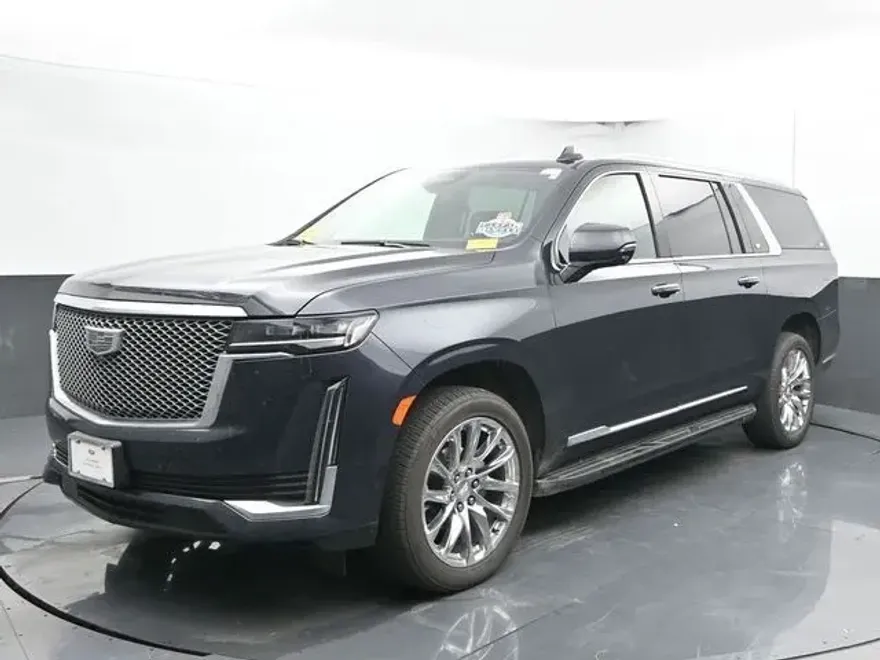2023 Cadillac Escalade ESV Premium Luxury photo 1