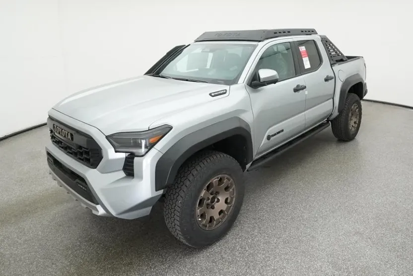 2025 Toyota Tacoma Trailhunter photo 1