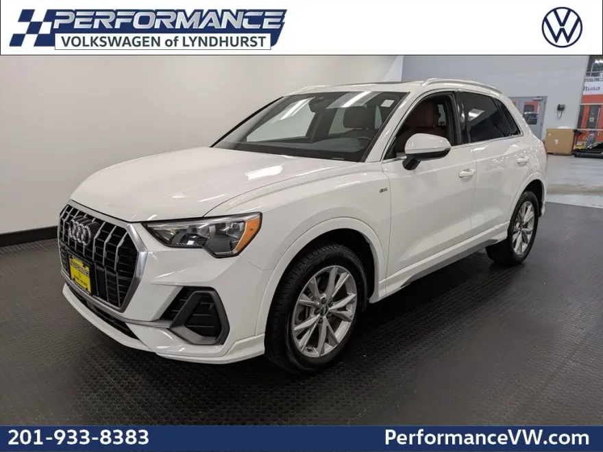 2021 Audi Q3 S line Premium photo 1