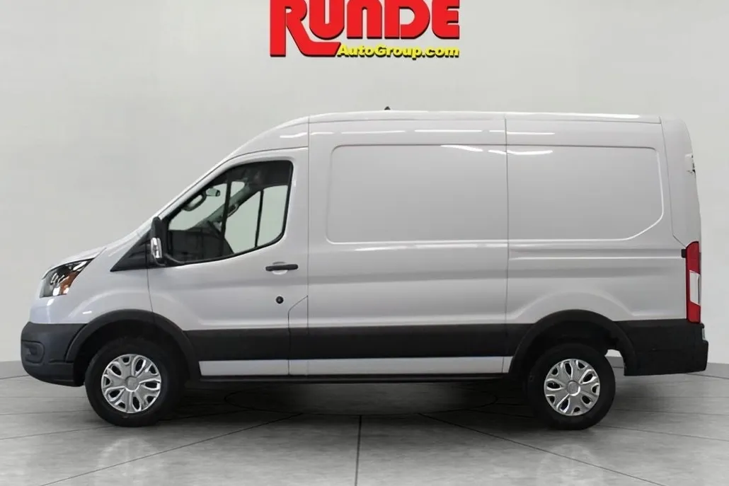 2023 Ford Transit photo 1