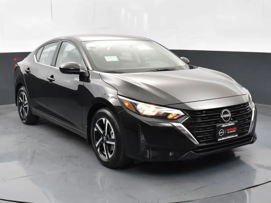 2025 Nissan Sentra SV photo 1