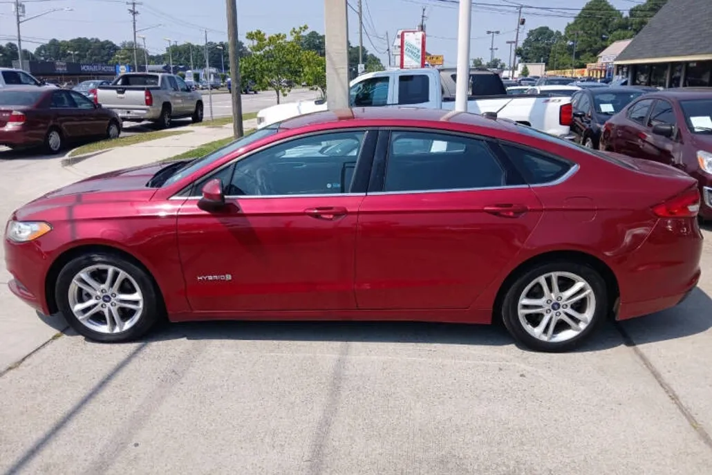 2018 Ford Fusion Hybrid SE photo 1