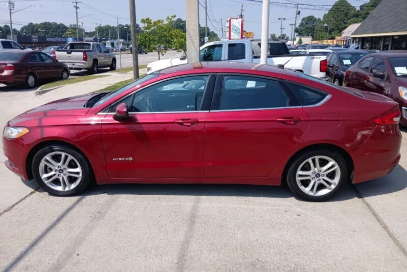 2018 Ford Fusion Hybrid SE photo 1