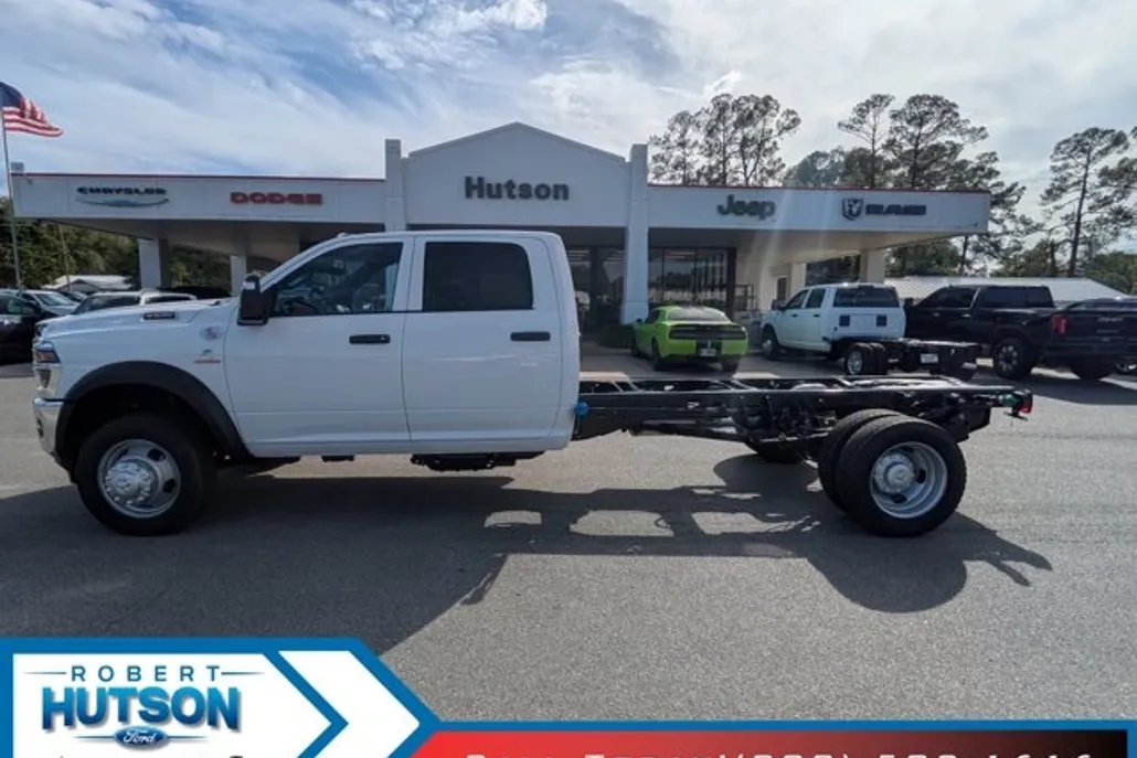 2026 Ram 5500 Tradesman photo 1