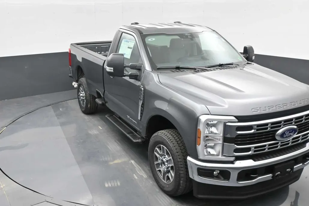 2025 Ford F-350 XLT photo 1