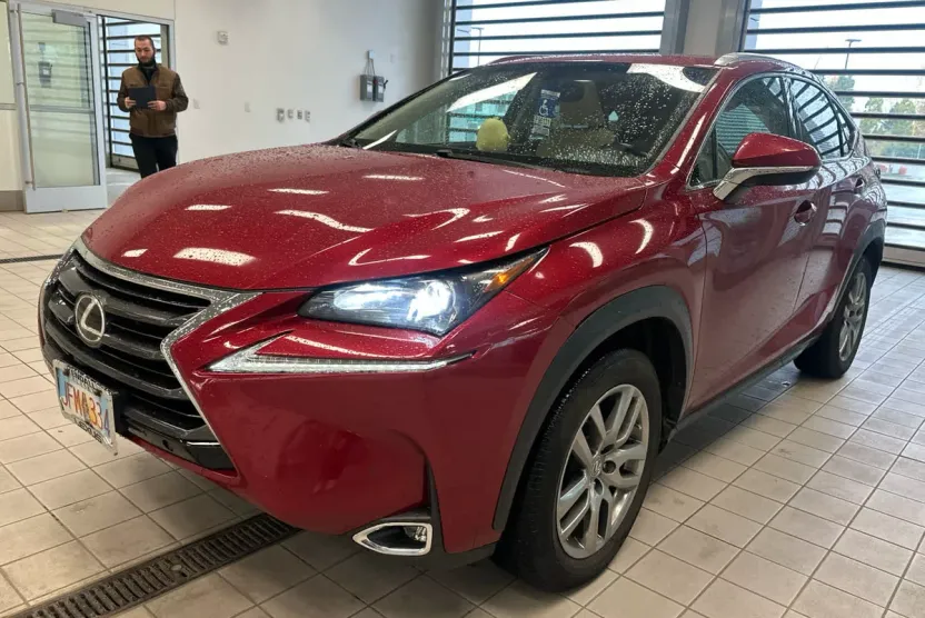 2016 Lexus NX 200t AWD photo 1