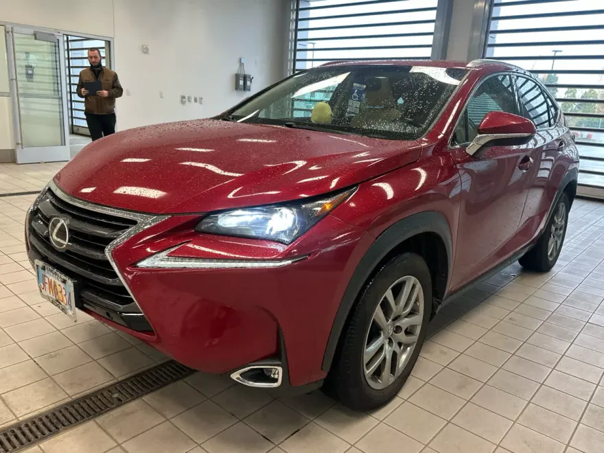 2016 Lexus NX 200t AWD photo 1