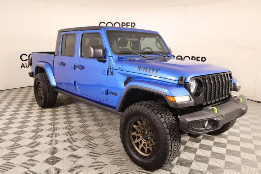 2023 Jeep Gladiator Willys photo 1
